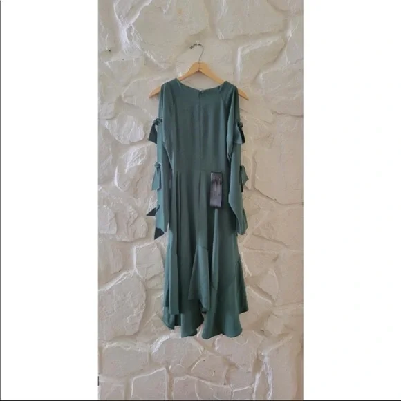 Bcbgmaxazria Cicely Satin Green Slit Sleeve Dress 0 - Picture 5 of 5